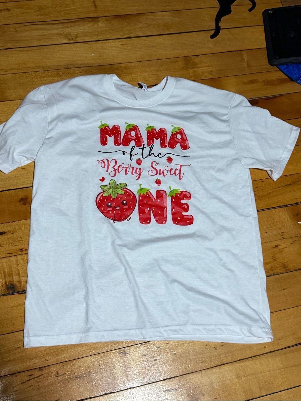 Mama of the Berry Sweet One 1st Birthday Shirt Women's XL White Strawberry